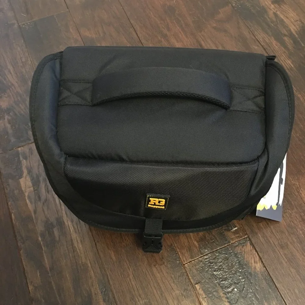 NWT - Ruggard Journey 44 DSLR Shoulder Camera Bag